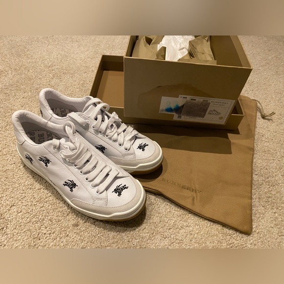 Authentic Burberry Sneakers with box - NWT - Picture 10 of 11